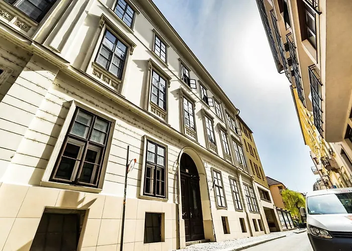 Corbie Downtown Apartament *