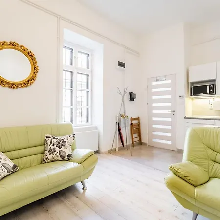 Corbie Downtown * Budapeste