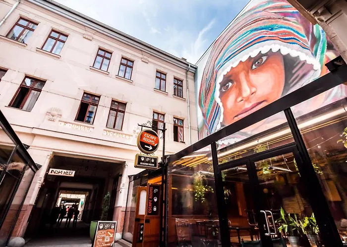 Corbie Downtown * Budapesta